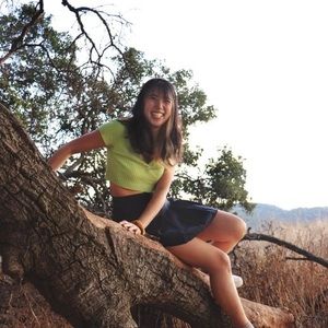 Meet your Posher, Emily